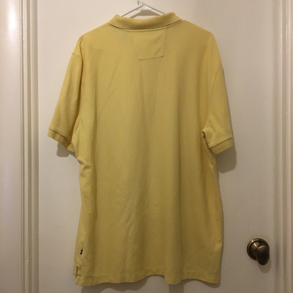 Men’s Classic Fit Performance Deck Polo Shirt - Picture 3 of 5